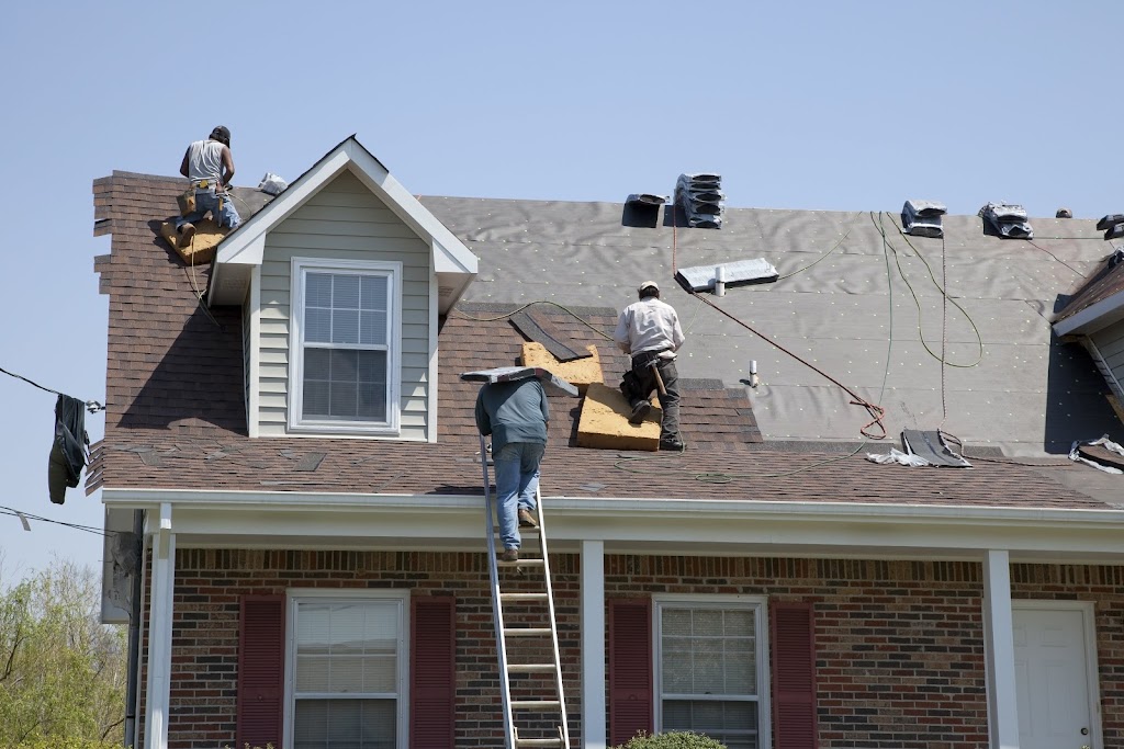 Cloverdale Roofing | 17987 56a Ave, Surrey, BC V3S 5H4, Canada | Phone: (778) 770-4612