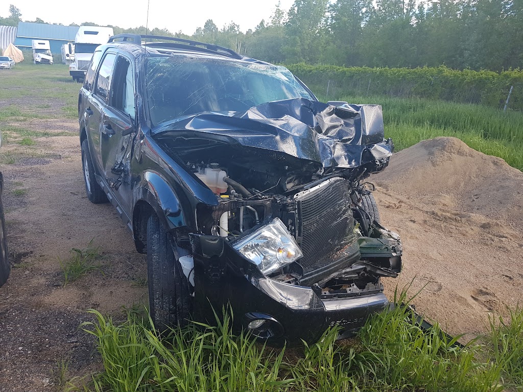 North Algonquin Towing | 1310 Blakely Cres, Pembroke, ON K8A 6Z8, Canada | Phone: (613) 629-1711