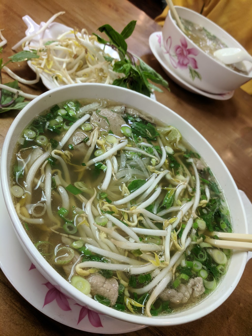 Pho King | restaurant | 9103 118 Ave NW, Edmonton, AB T5B 0T9, Canada | 7807577277 OR +1 780-757-7277