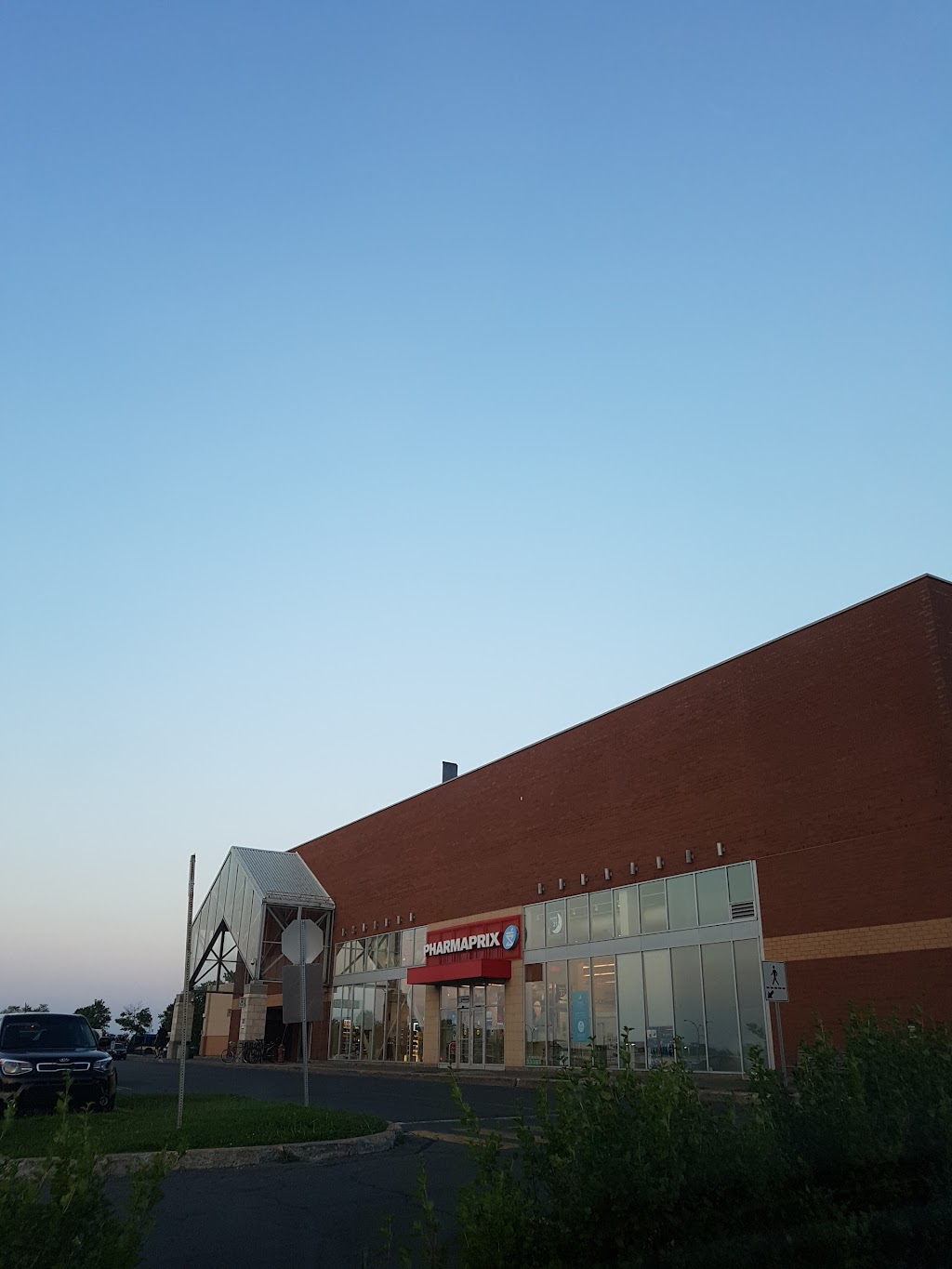 Pharmaprix | 6815 Route Transcanadienne, Pointe-Claire, QC H9R 1C4, Canada | Phone: (514) 695-4211