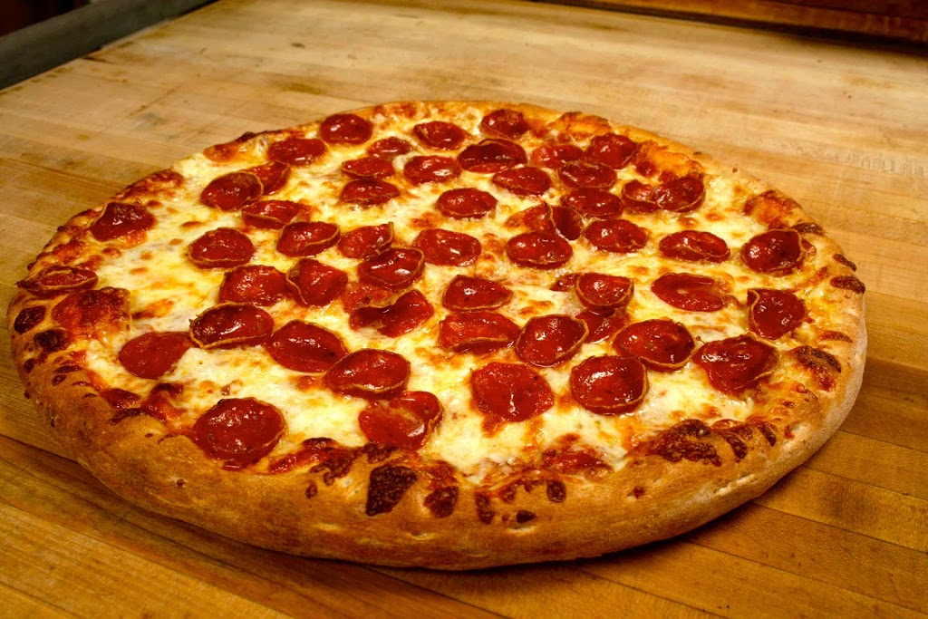Lava Pizza & Wings | 665 Plains Rd E, Burlington, ON L7T 2E8, Canada | Phone: (905) 631-0777