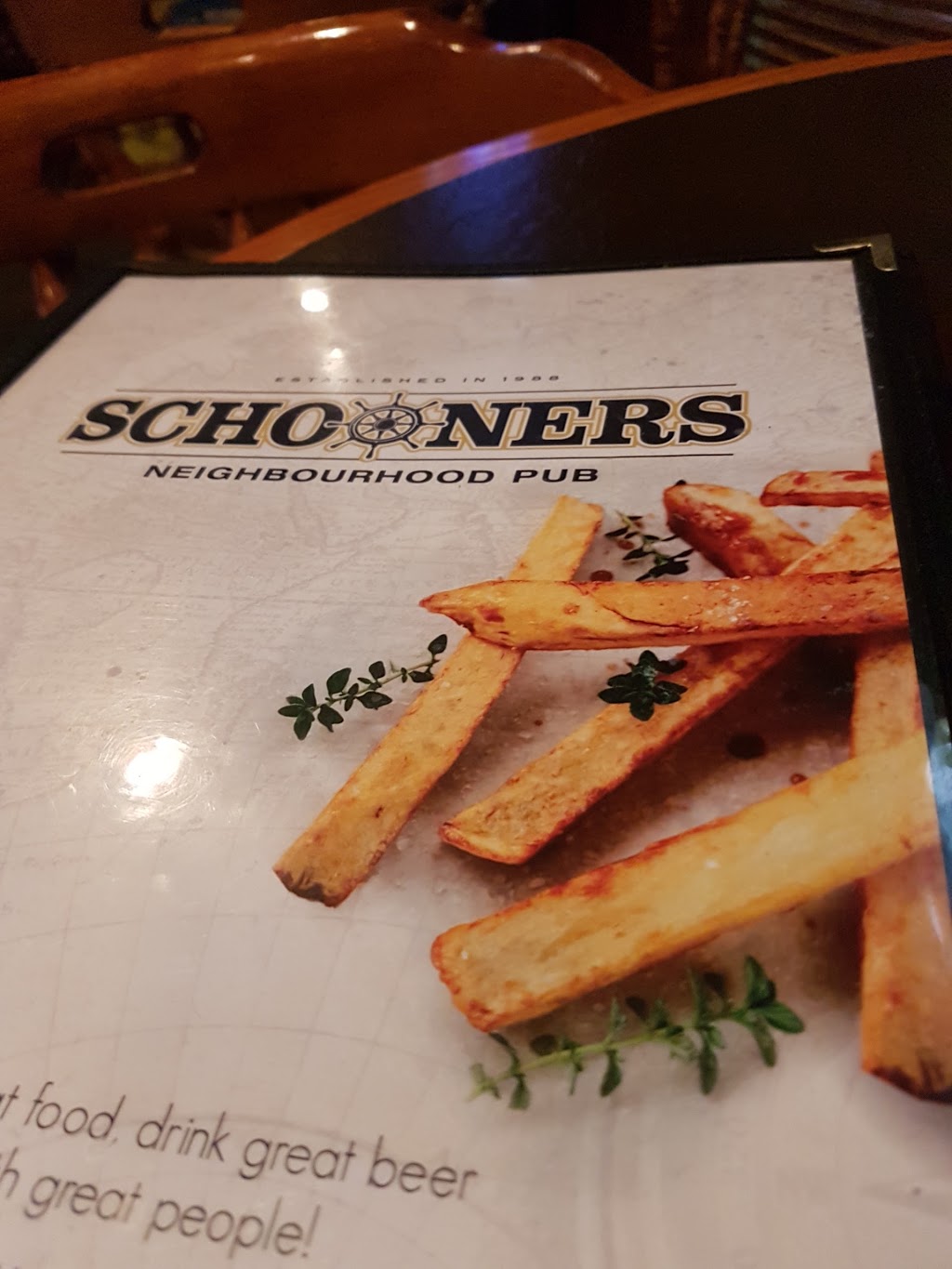 Schooners Neighbourhood Pub | 6416 Old Banff Coach Rd SW, Calgary, AB T3H 2H3, Canada | Phone: (403) 240-2424