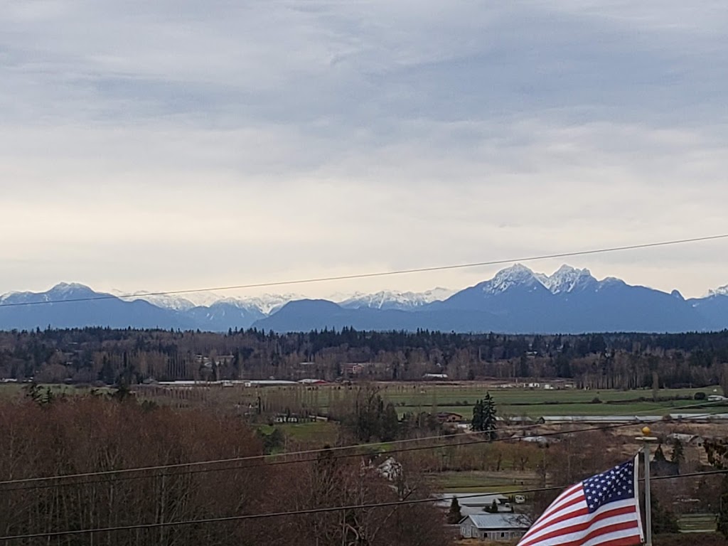 Smugglers Inn Bed & Breakfast | 2480 Canada View Dr, Blaine, WA 98230, USA | Phone: (360) 332-1749