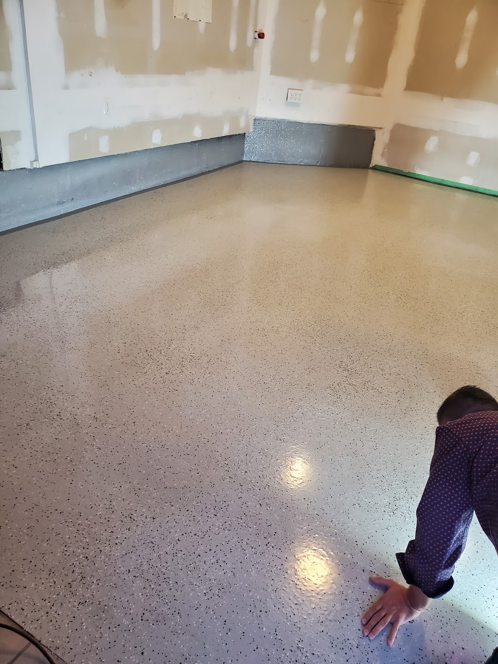 Rise and Grind Polish / Epoxy | 10 Truax Crescent, Angus, ON L0M 1B4, Canada | Phone: (705) 716-2537