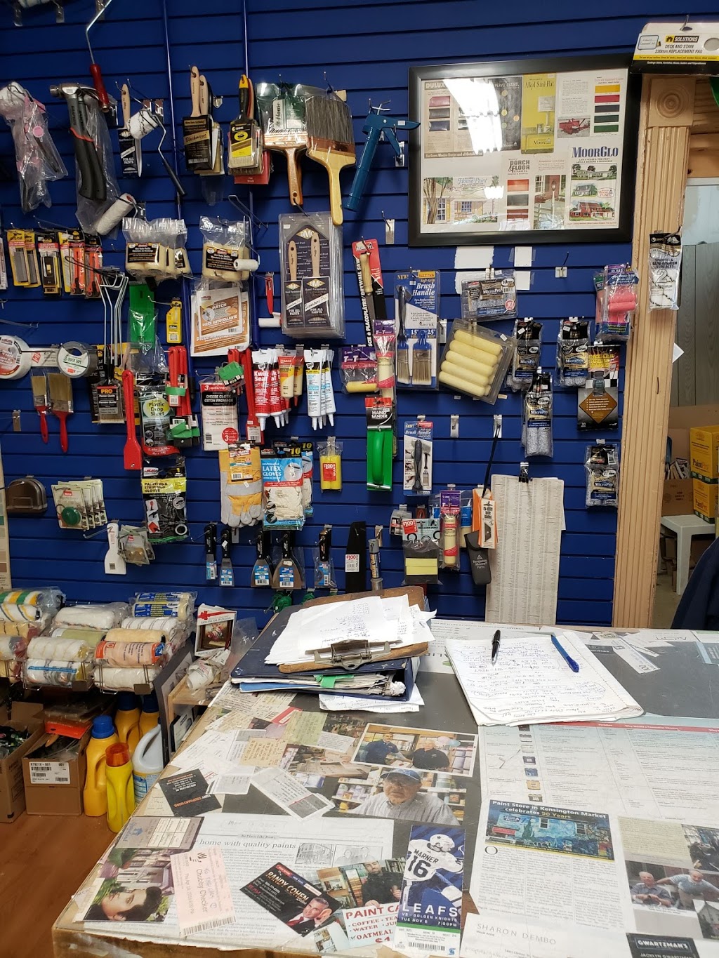 Reingewirtz Paint | 107 Baldwin St, Toronto, ON M5T 1L5, Canada | Phone: (416) 977-3502