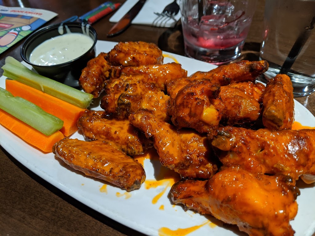 Boston Pizza | 4402 41 Ave, Rocky Mountain House, AB T4T 1J4, Canada | Phone: (403) 846-2343