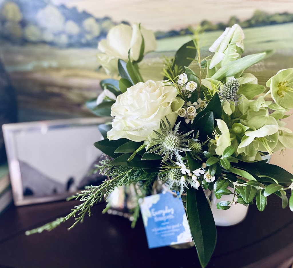 Everyday Bouquets | 2048 Mahon Ave, North Vancouver, BC V7M 2T5, Canada | Phone: (647) 993-9250