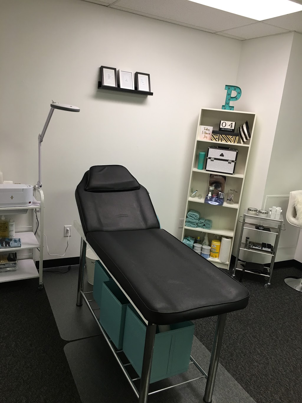 The Lash of Elegance | 80 Mead St, North Tonawanda, NY 14120, USA | Phone: (716) 389-2802