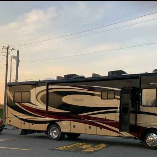 Dealman Motors | 3 Brant School Rd, Brantford, ON N3T 5L4, Canada | Phone: (905) 516-0011
