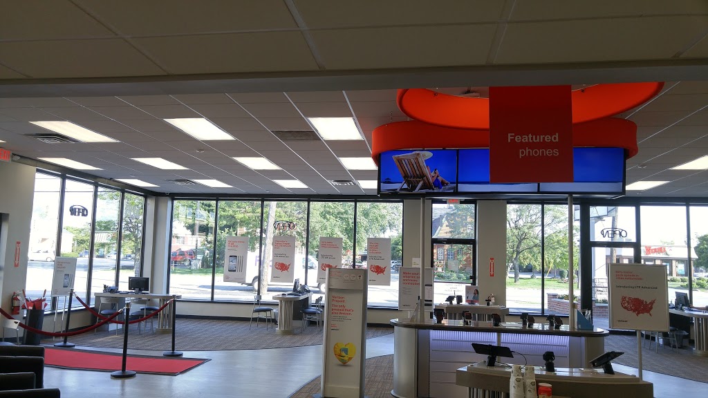 Verizon Authorized Retailer – Cellular Sales | 5221 Main St, Williamsville, NY 14221, USA | Phone: (716) 580-7608