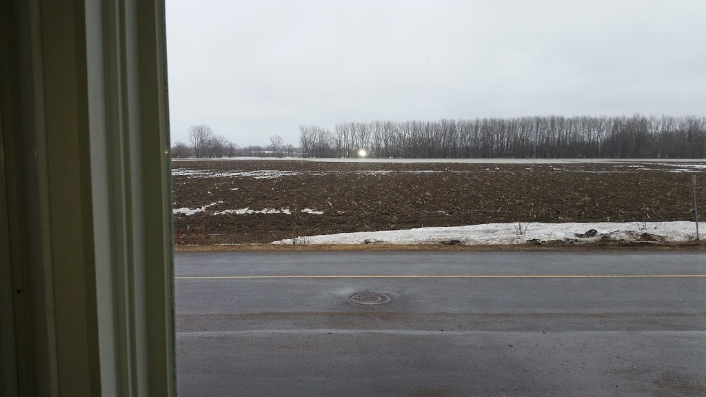 Centre Du Pneu De Berthier (1983) Inc | 604 Rang Berthier N, Berthierville, QC J0K 1A0, Canada | Phone: (450) 836-2788