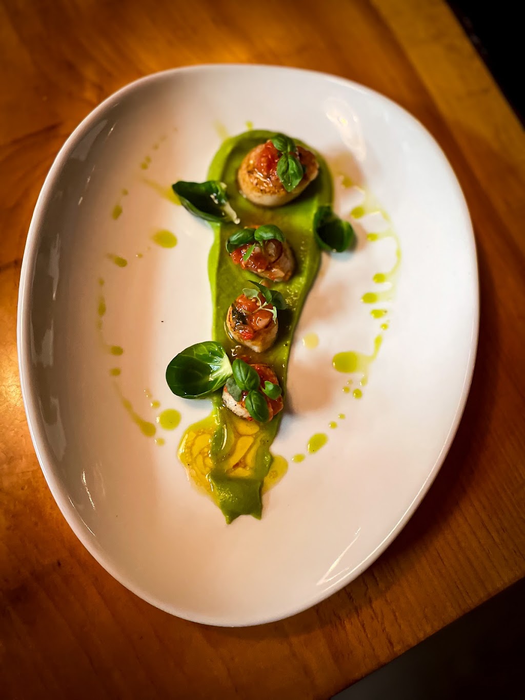 Lanas Bistro et Bar à Vin | 741 Bd des Seigneurs, Terrebonne, QC J6W 1T5, Canada | Phone: (450) 492-0000