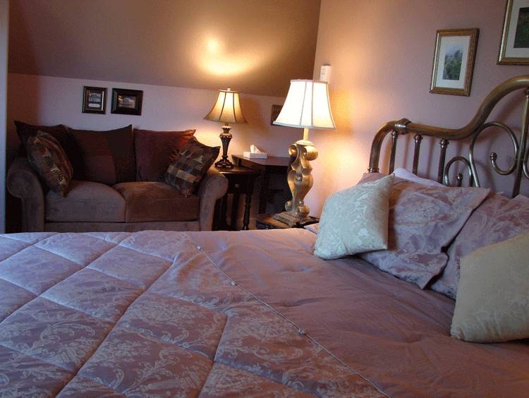 Tidal Watch Inn | 16 Beach St, St. Martins, NB E5R 1C7, Canada | Phone: (506) 833-4772