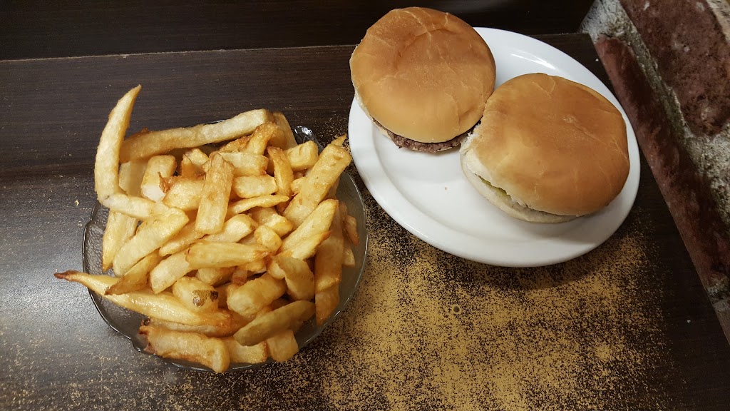 Restaurant Jeannot | 1190 Av. de Grand-Mère, Grand-Mère, QC G9T 2J3, Canada | Phone: (819) 538-5451