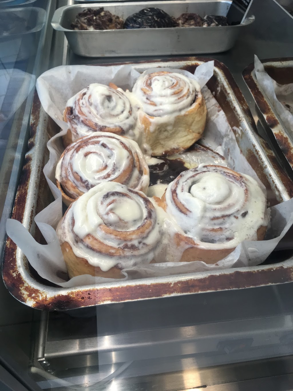 Cinnabon | 1250 S Service Rd, Mississauga, ON L5E 2N5, Canada | Phone: (905) 271-8298