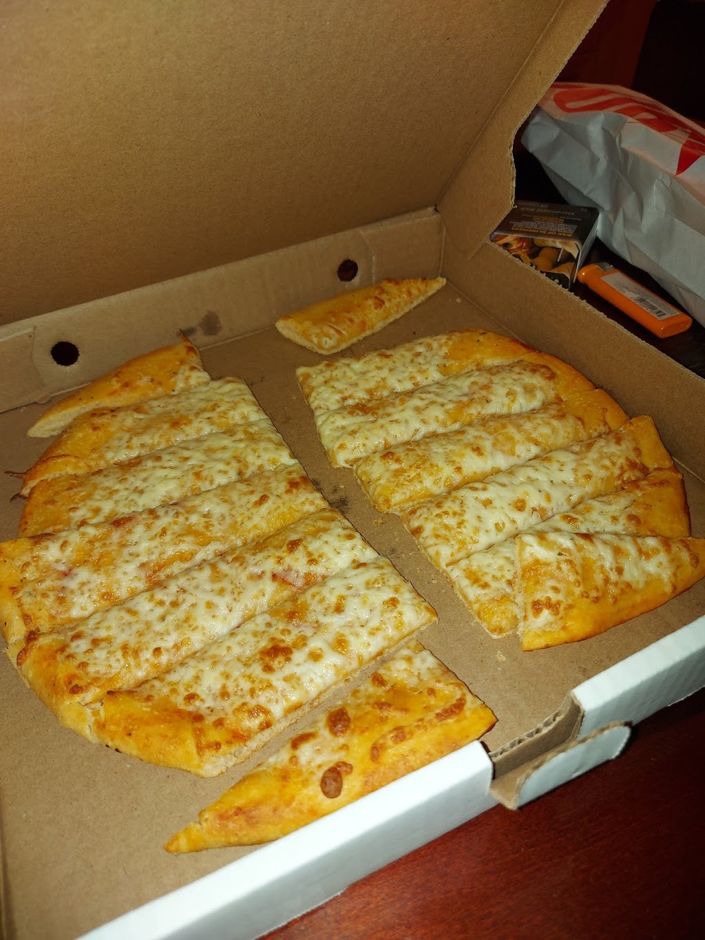 Bells Pizza & More | 176 Josephine St, Wingham, ON N0G 2W0, Canada | Phone: (519) 357-3400