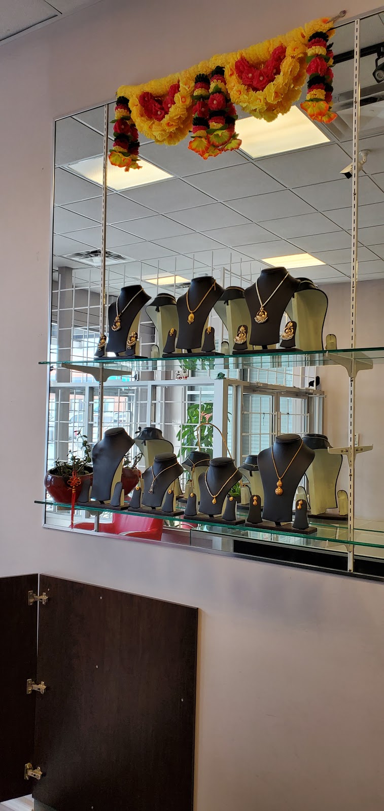 All India Jewelers | 4267 23 Ave NW, Edmonton, AB T6L 5Z8, Canada | Phone: (780) 469-6663
