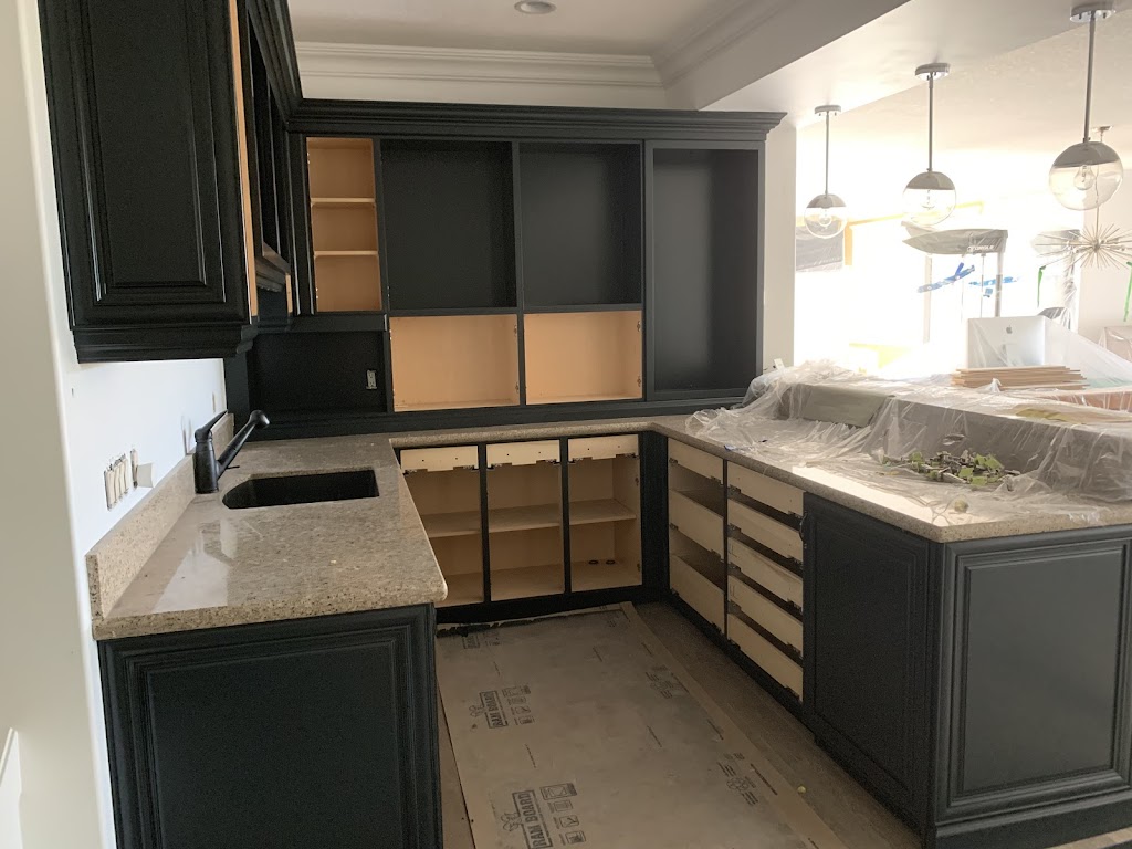 Novana Renovations Glods Painting | 78 Tuscany Ridge View NW, Calgary, AB T3L 2J5, Canada | Phone: (403) 560-6532