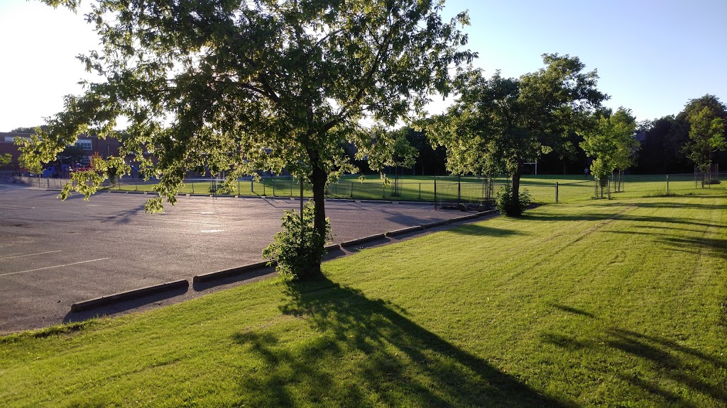 Ledbury Park | 160 Ledbury St, North York, ON M5M 4J1, Canada | Phone: (416) 338-4386
