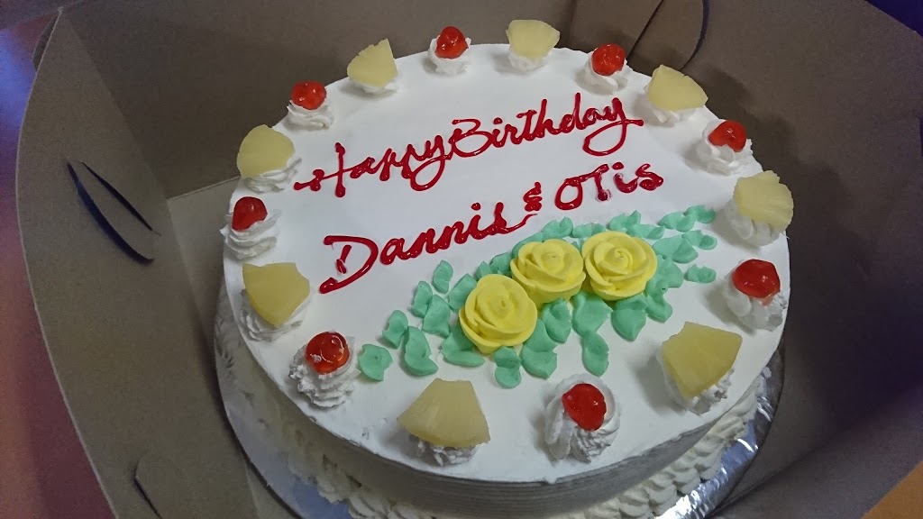 Majestic Bakery | 2007 Wyandotte St W, Windsor, ON N9B 1J8, Canada | Phone: (519) 254-6164