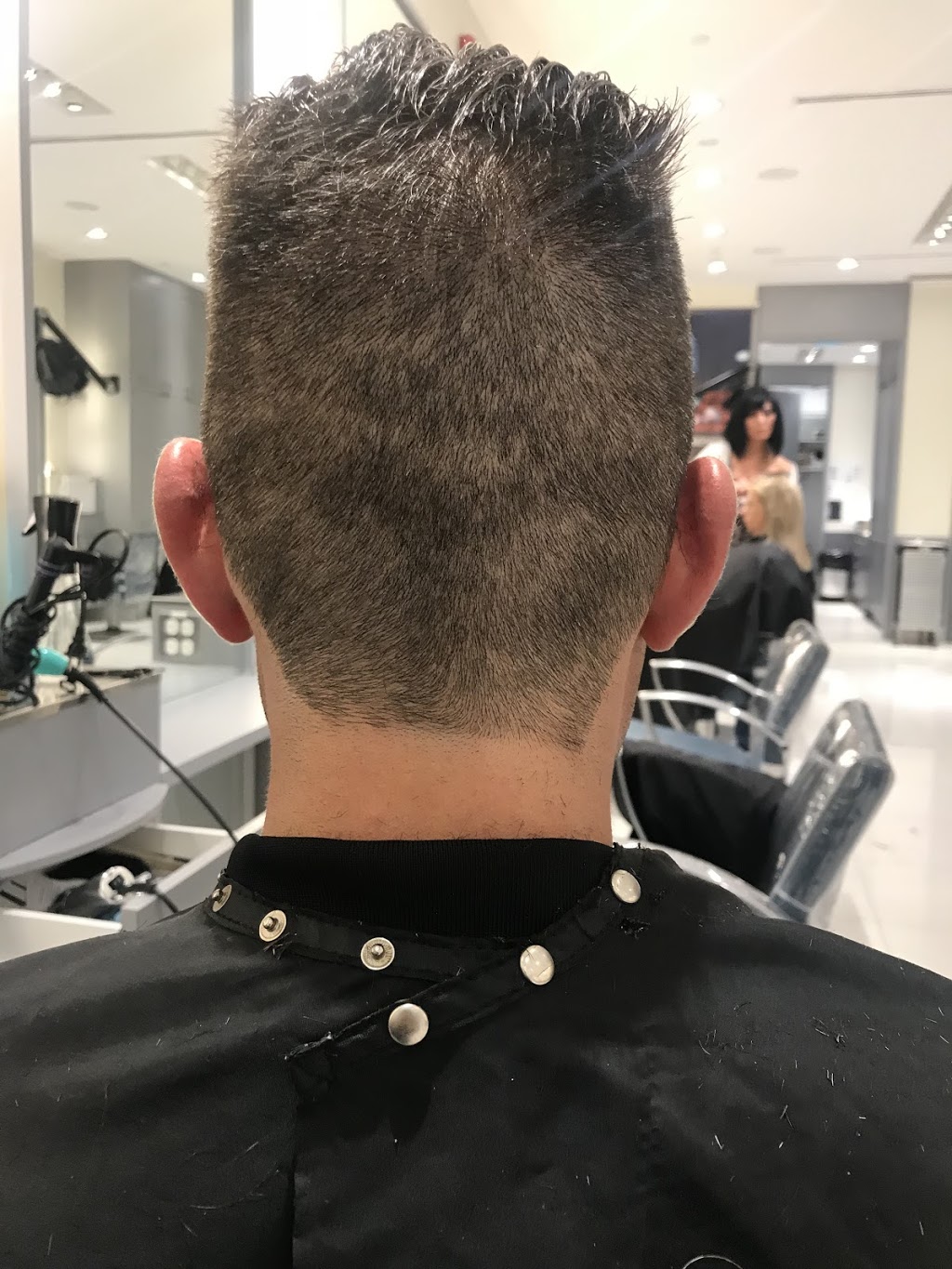 Magicuts | 18265 Yonge St #4, East Gwillimbury, ON L9N 0A2, Canada | Phone: (905) 830-1903