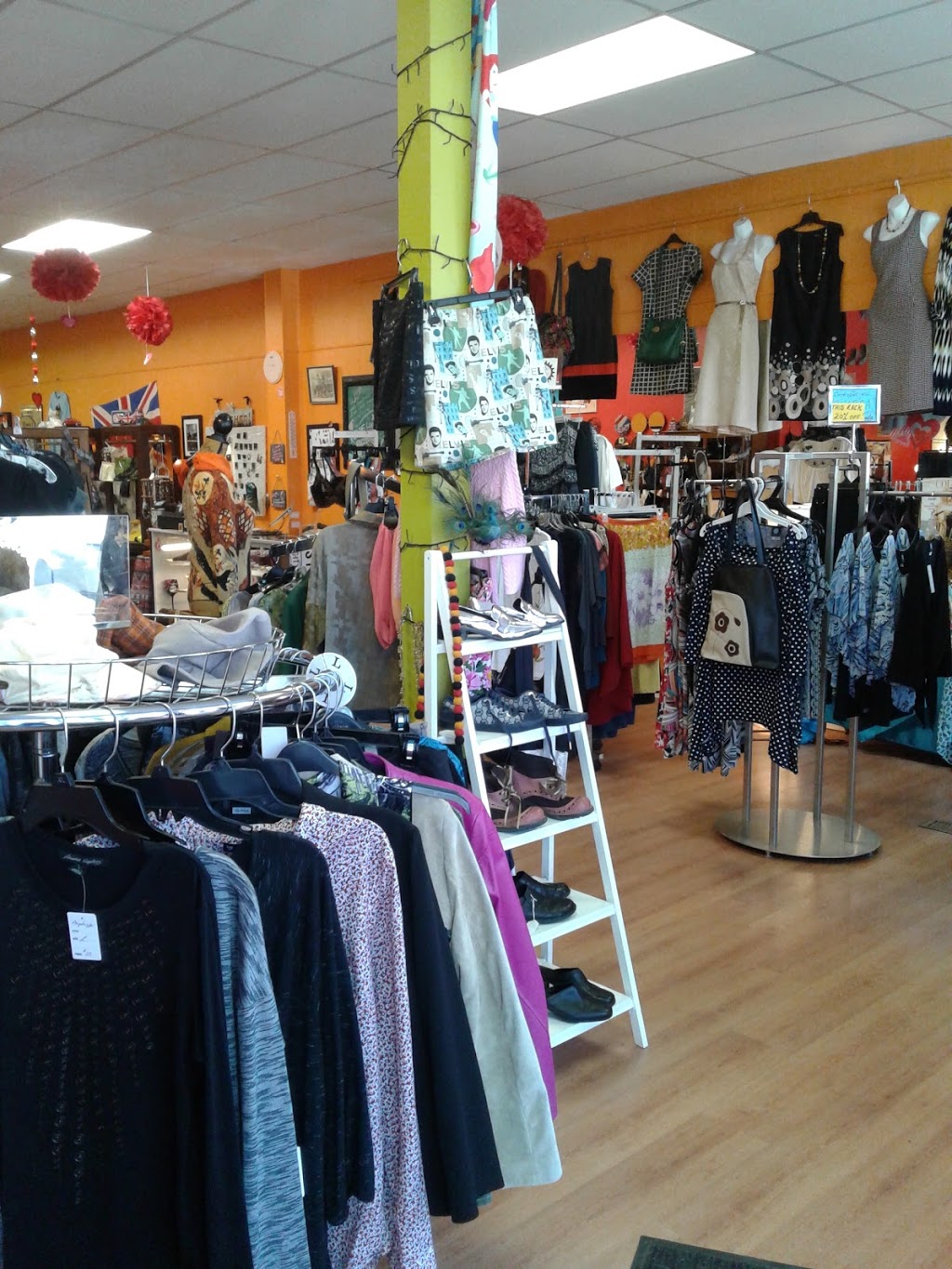 Second Debut | 72a Dundas St E, Napanee, ON K7R 1J1, Canada | Phone: (613) 354-1102