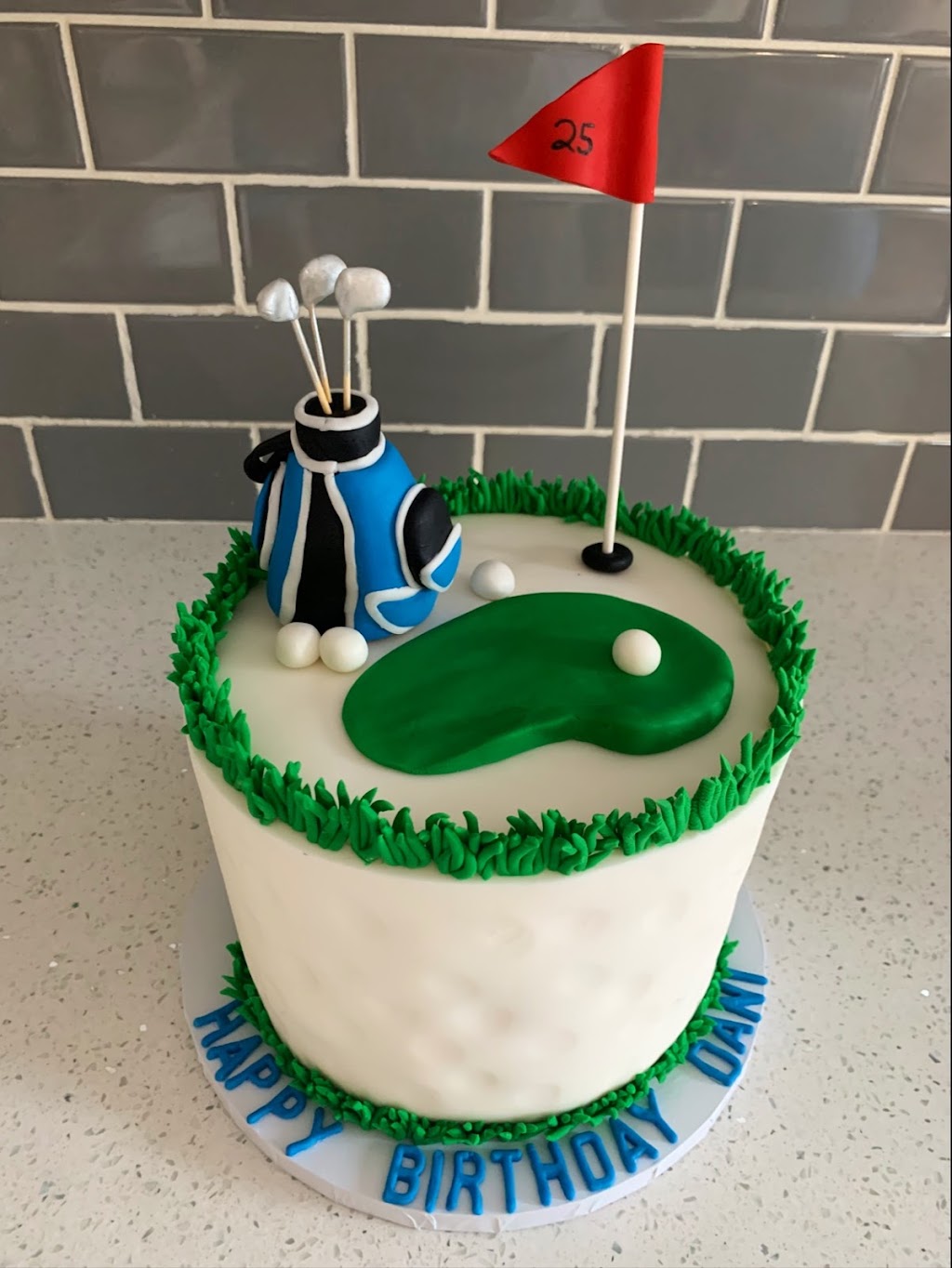 Maison De Gateau | 9 Upper Canada Ct, Georgetown, ON L7G 0K9, Canada | Phone: (647) 473-6711