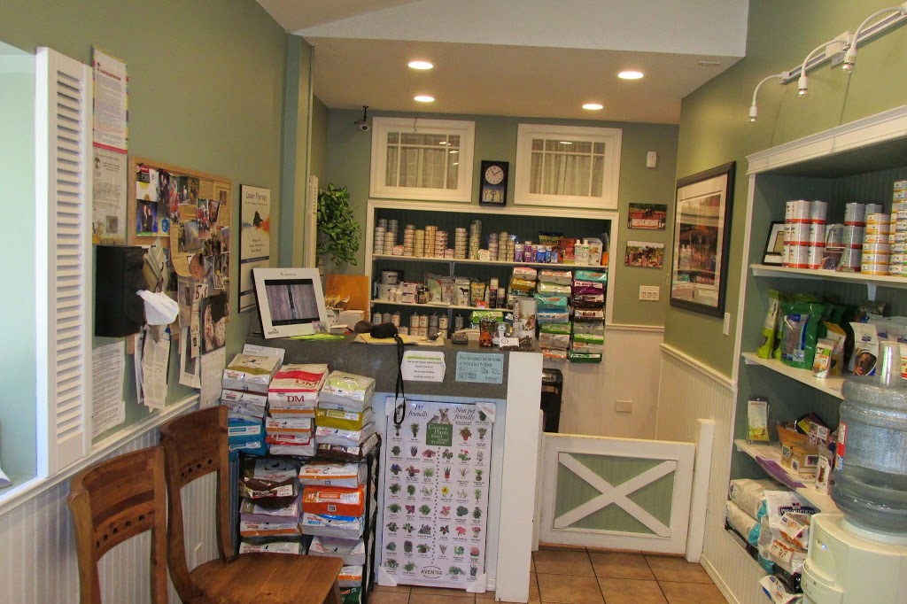 Clayburn Pet Hospital | 35060 Clayburn Rd, Abbotsford, BC V2S 7Z2, Canada | Phone: (604) 853-4411
