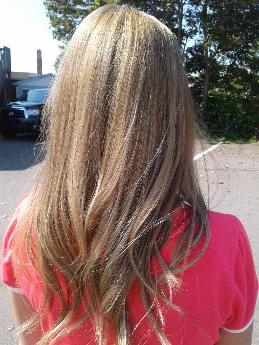 Bellissimo Salon | 134 Victoria St E, Amherst, NS B4H 1Y1, Canada | Phone: (902) 660-4247