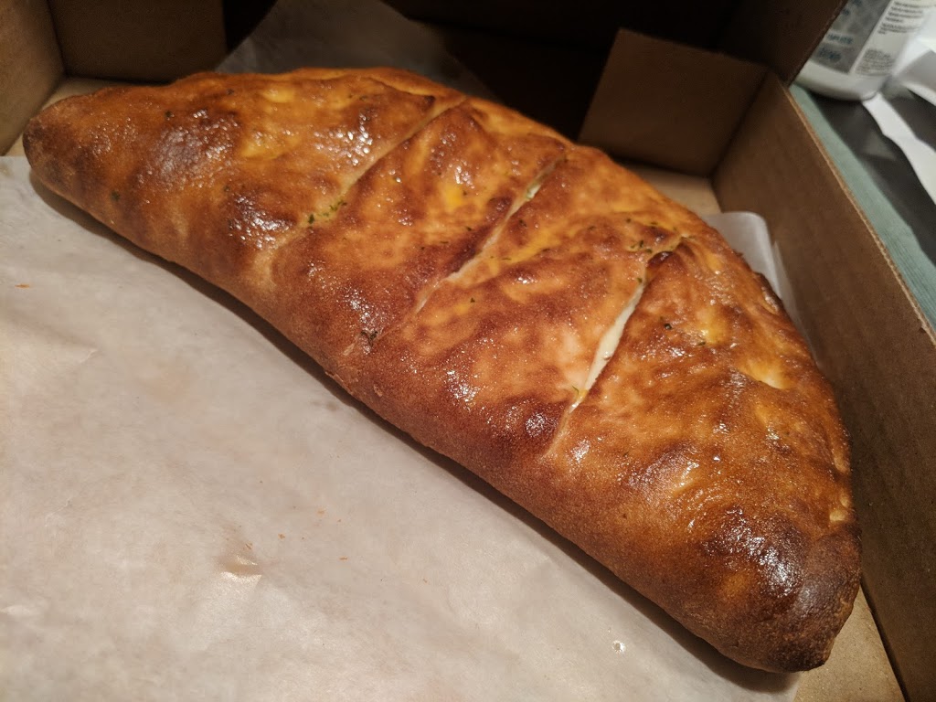 Guelphs Finest Pizza and Wings | 672 Woolwich St, Guelph, ON N1H 3Z1, Canada | Phone: (519) 829-4121