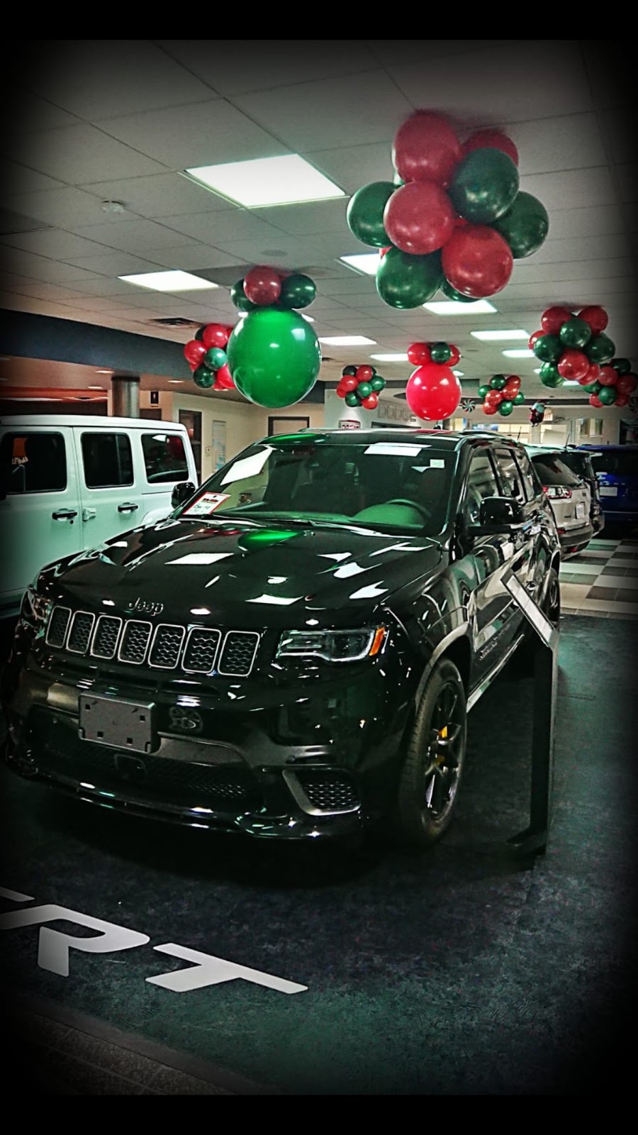 ERIN DODGE CHRYSLER LTD. | 2365 Motorway Blvd, Mississauga, ON L5L 2M4, Canada | Phone: (888) 698-6303