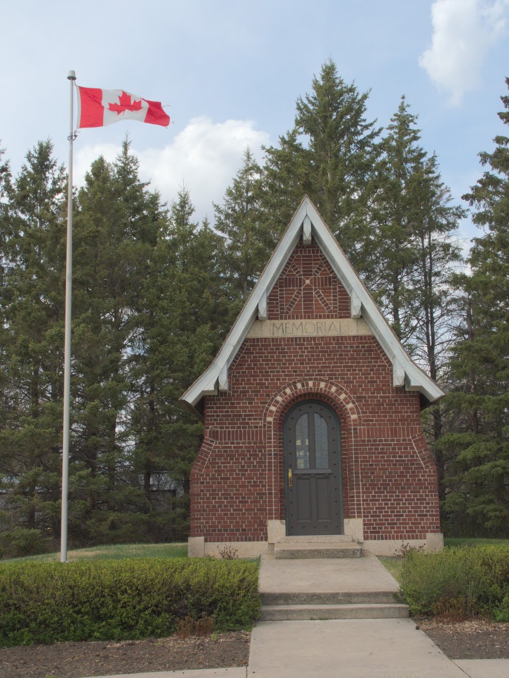 Darlingford Memorial Park | 212 Bradburn St, Darlingford, MB R0G 0L0, Canada | Phone: (204) 242-2838