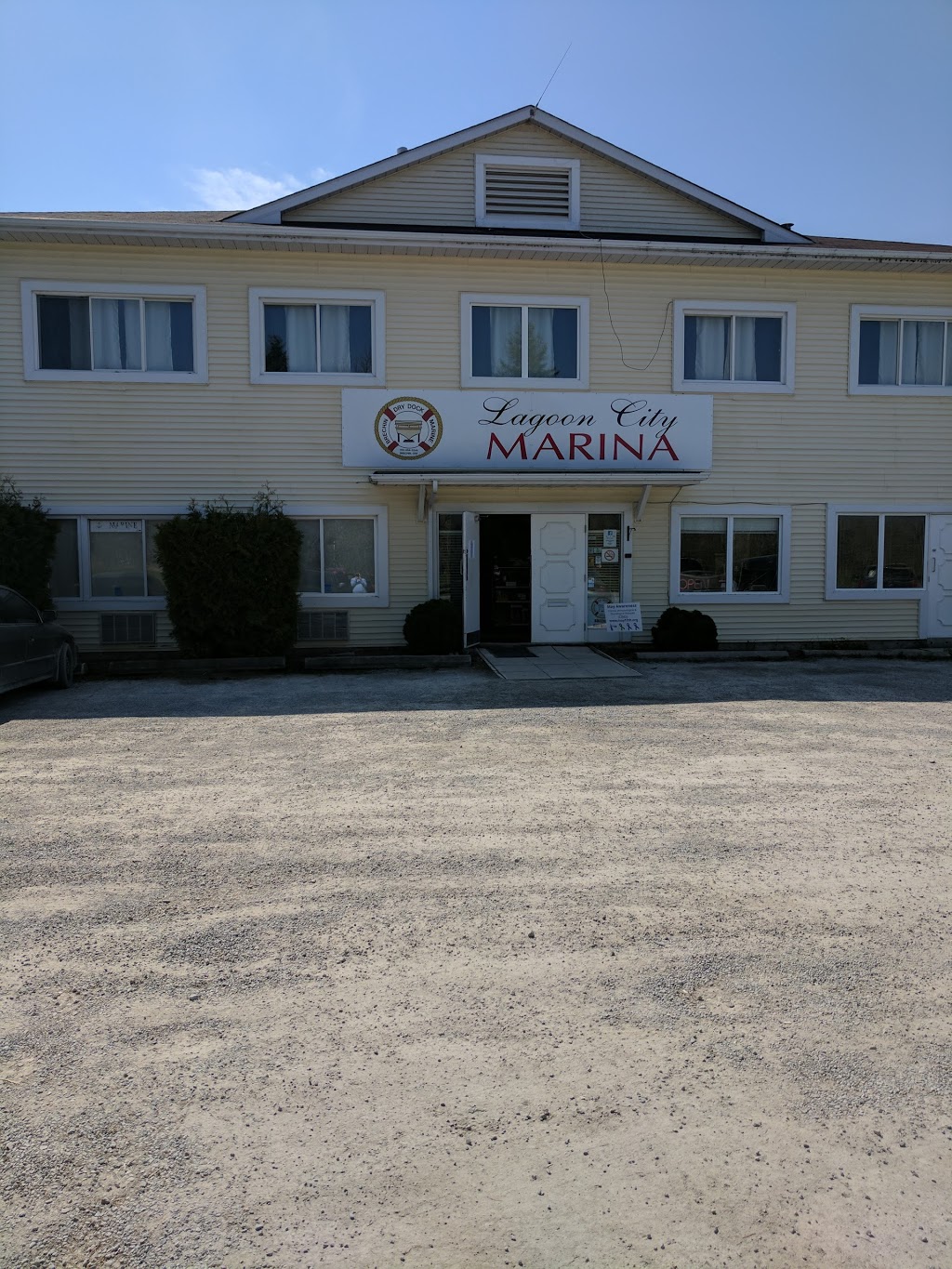 Brechin Dry Dock Marine | 150 Laguna Pkwy, Brechin, ON L0K 1B0, Canada | Phone: (705) 484-5344