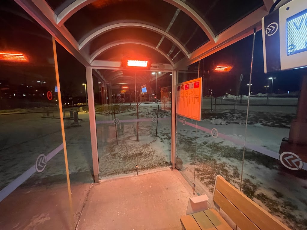 Terminus de bus Le depot | Unnamed Road, Station du Cégep, Sherbrooke, QC J1E 2J9, Canada | Phone: (819) 564-2687