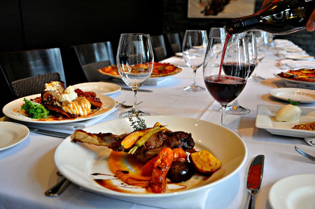Bonfire Restaurant | 4205 Gellatly Rd, West Kelowna, BC V4T 2K2, Canada | Phone: (250) 707-1810