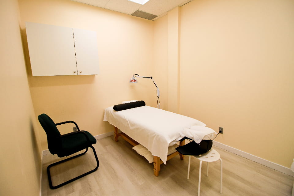 Bobs Rehab in Kanata, Ottawa - Acupuncture - Chinese Tui Na Mas | 767 Silver Seven Rd Unit 27, Kanata, ON K2V 0H1, Canada | Phone: (613) 800-4677