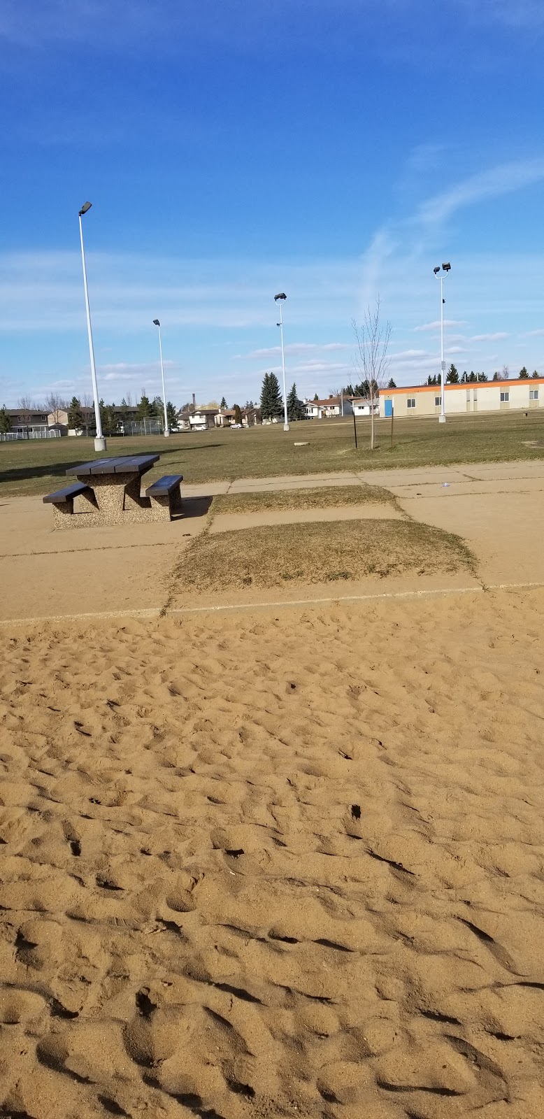 Meyonohk Park | 1840 Lakewood Road South, Edmonton, AB T6K 3Y5, Canada | Phone: (780) 442-5311