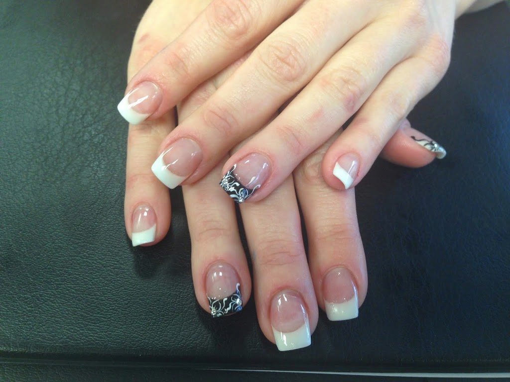 Alinas Wellness & Beauty Salon | 15225 Bannister Rd SE, Calgary, AB T2X 1Z3, Canada | Phone: (403) 457-1474