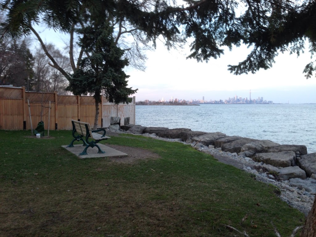 Lake Crescent Road End Parkette | 55 Lake Crescent, Toronto, ON M8V 2P3, Lake Crescent Park, 55 Lake Crescent, Etobicoke, ON M8V 2P3, Canada
