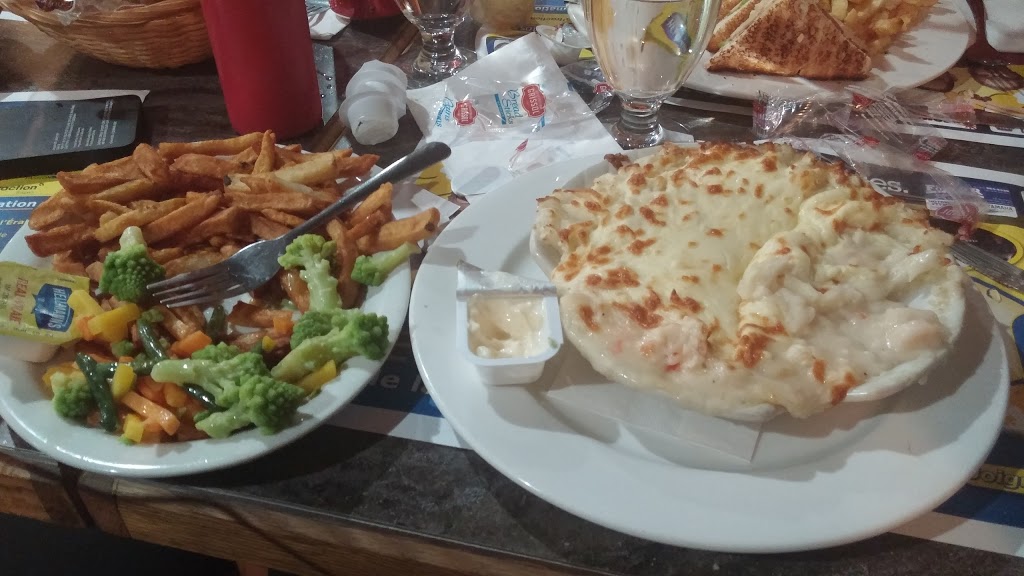 Le Gourmet | 33 Rue Saint Jacques O, Princeville, QC G6L 5E6, Canada | Phone: (819) 364-3939