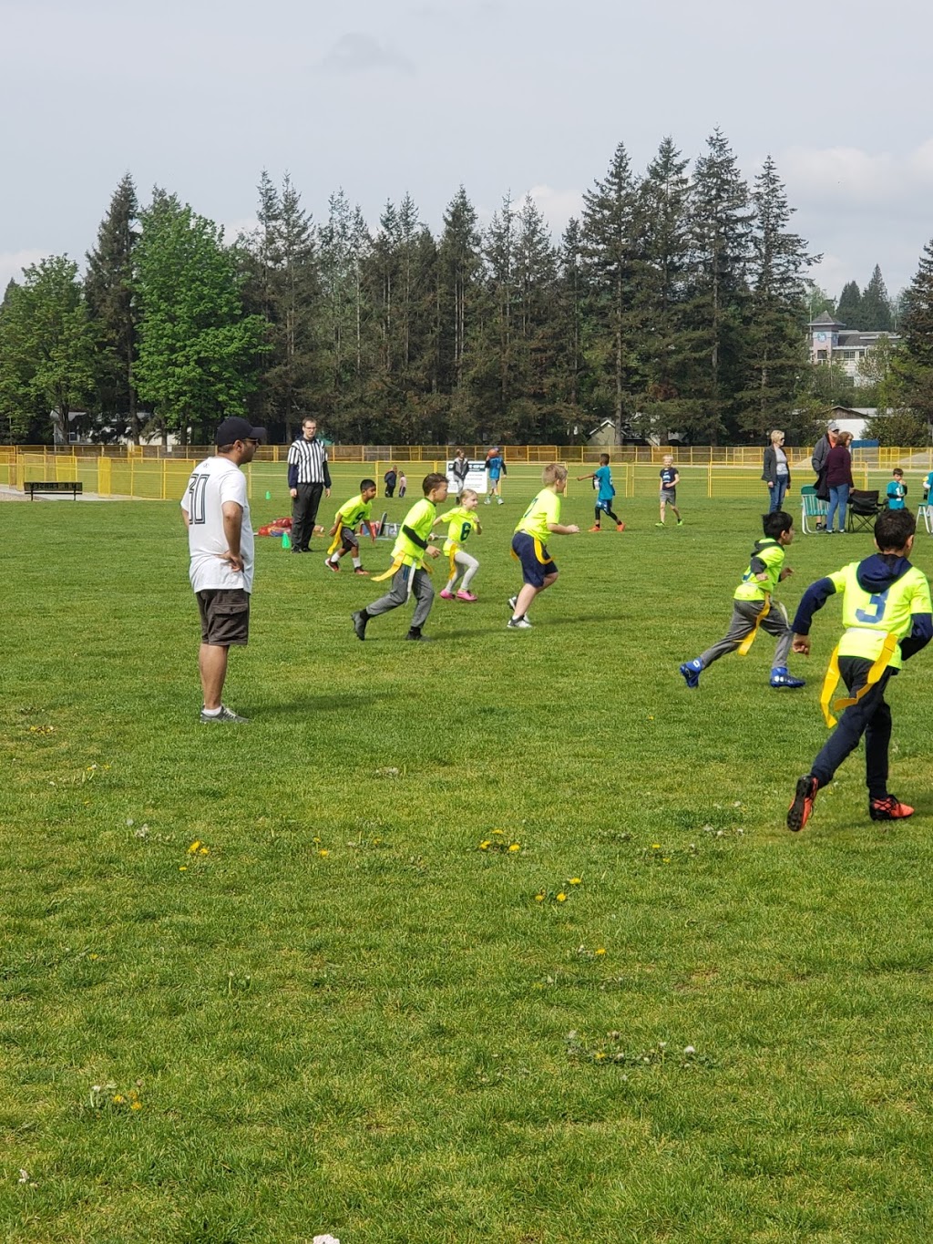 McMillan Park | 2499 McMillan Rd, Abbotsford, BC V2S 7R3, Canada | Phone: (604) 850-4200
