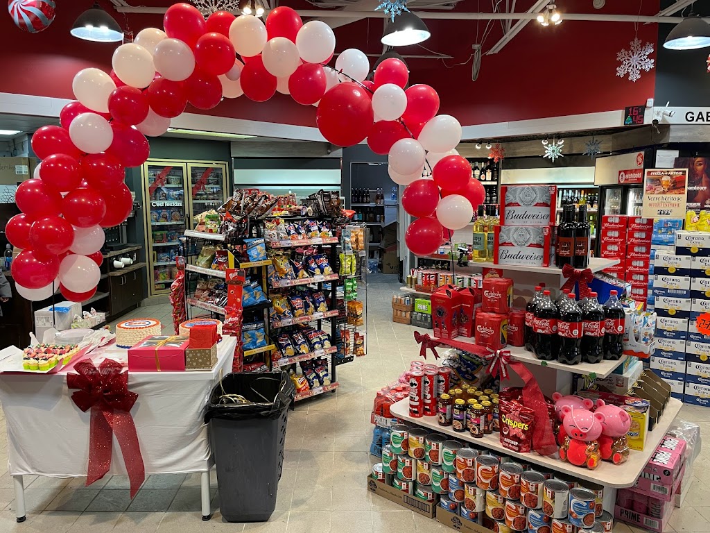 ESSO | 3100 Chem. de la Rivière-Cachée, Boisbriand, QC J7H 1H9, Canada | Phone: (450) 818-2334