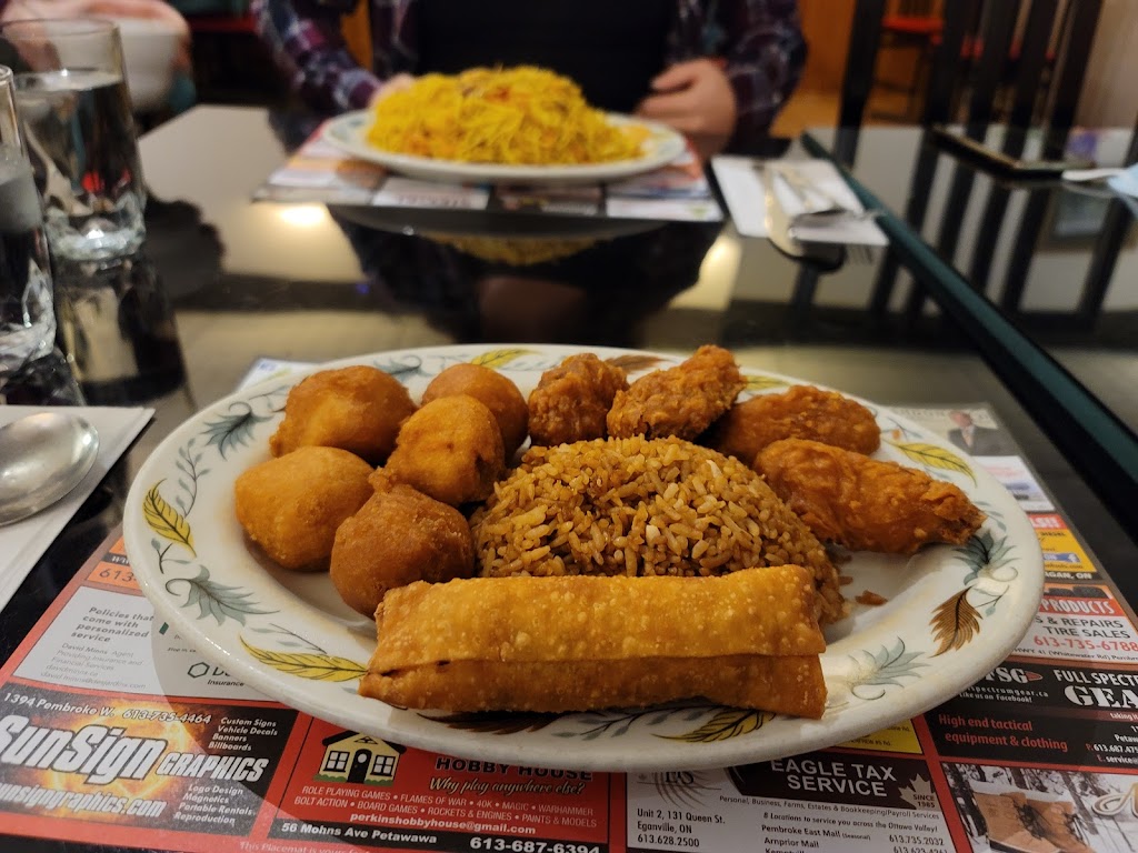 Shanloon Restaurant | 869 Pembroke St W, Pembroke, ON K8A 5P5, Canada | Phone: (613) 735-8888
