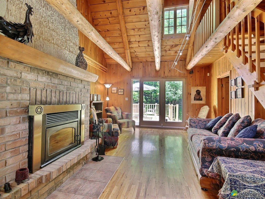 Aux retrouvailles | 3252 Rue de la Baie des Sables, Lac-Mégantic, QC G6B 1R6, Canada | Phone: (819) 340-1839