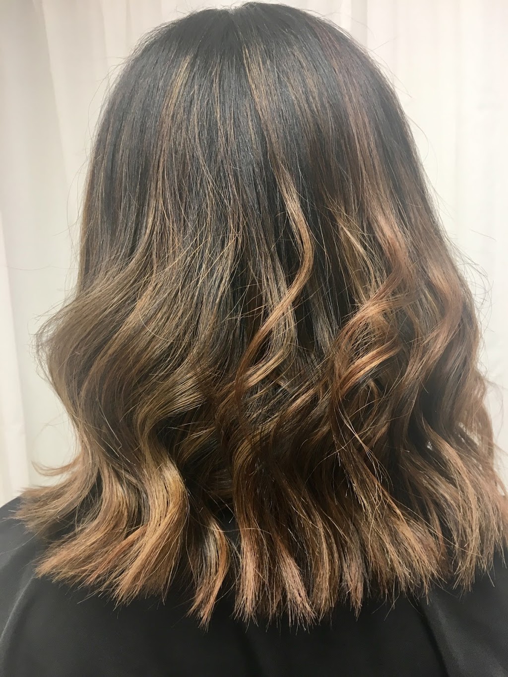 Creation Coiffure Melanie Hbrt | 1352 Boulevard des Chutes, Québec, QC G1C 7C9, Canada | Phone: (418) 661-6085