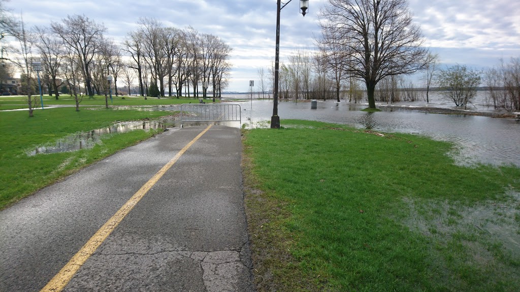 Stoney Point Park | Lachine, Montreal, QC H8T, Canada | Phone: (514) 872-0311