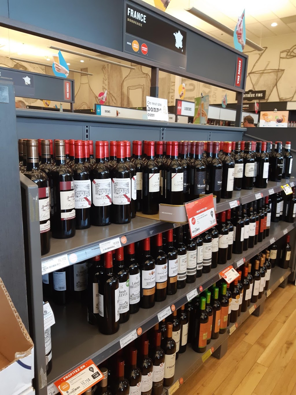 SAQ Sélection 5040 Boulevard RobertBourassa, Laval, QC H7E 0A6, Canada