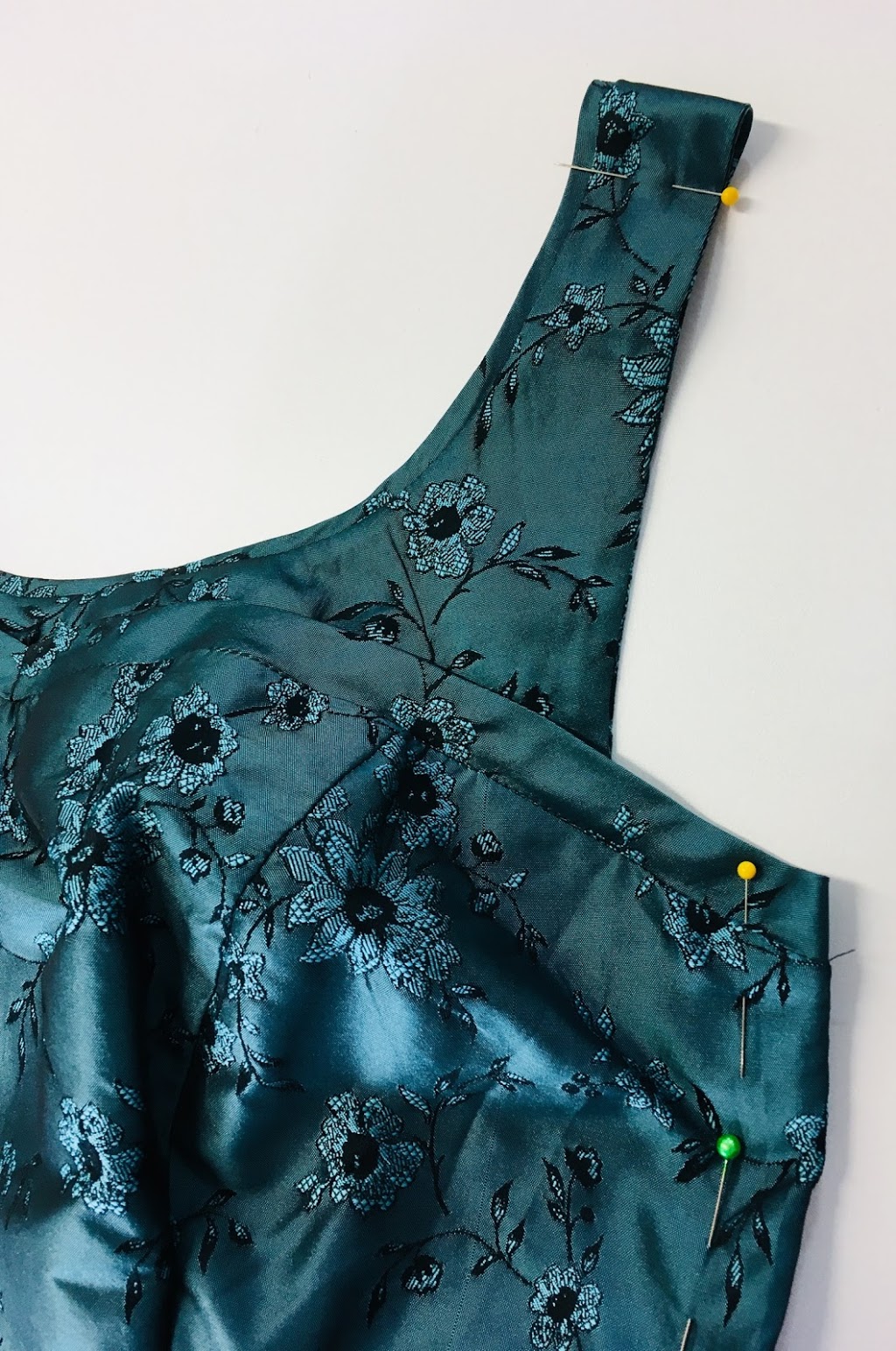 Georgina Sewing and Alterations | 3826 Hwy 6 S, Mount Hope, ON L0R 1W0, Canada | Phone: (289) 525-0060