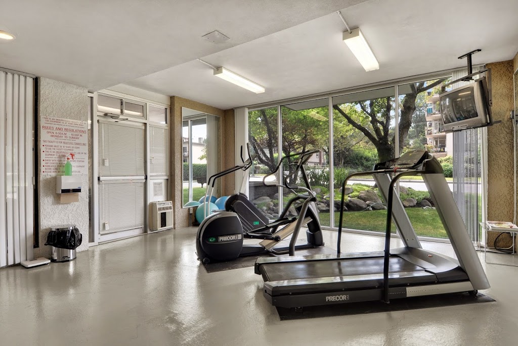 The Skyline Rental Apartments | 1305 W 12th Ave, Vancouver, BC V6H 1M3, Canada | Phone: (604) 736-9419