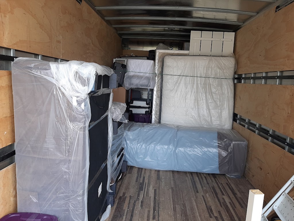 SM Services Moving Company | 2111 Beaverbrook Ave, London, ON N6H 0A9, Canada | Phone: (226) 998-7047